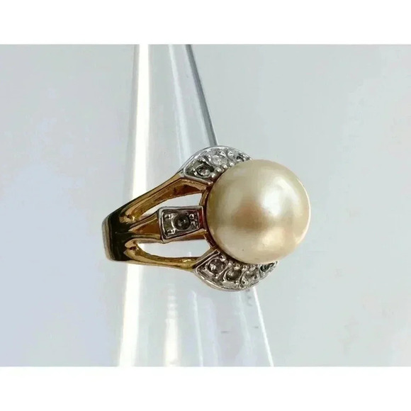 Vintage Gold Tone Gemstone Lined Split Shank Faux Pearl Classic Ring - size 5 - Picture 6 of 9